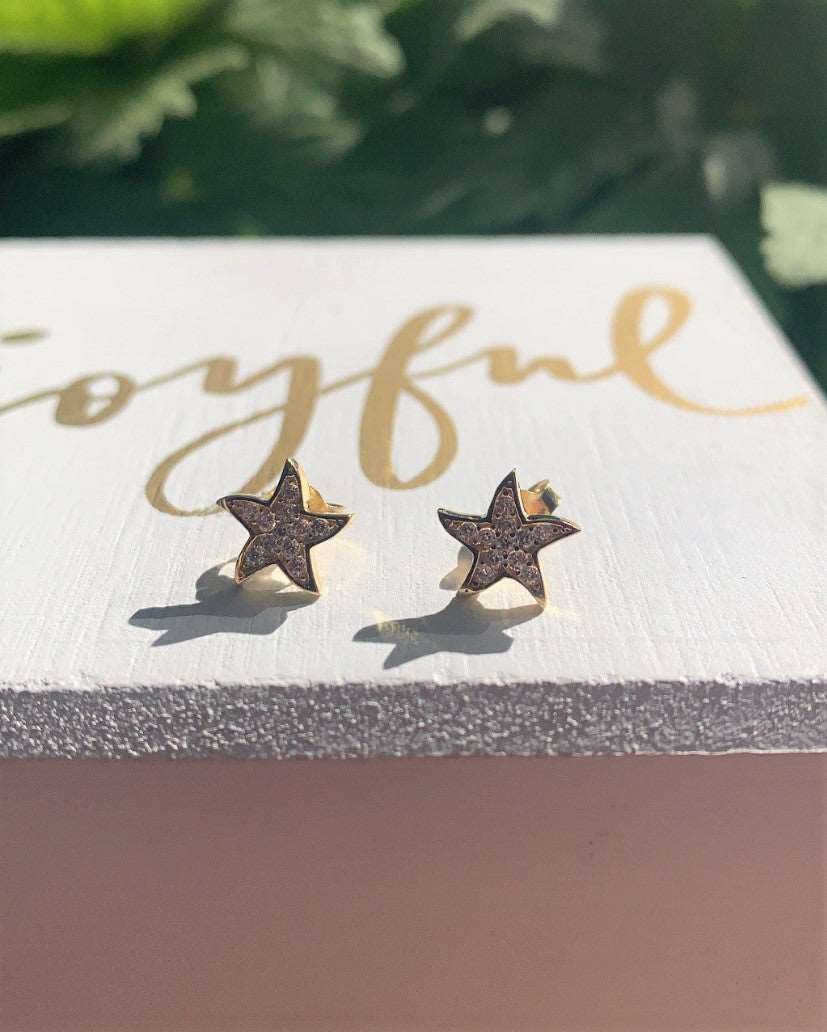 Stella | Boucles d'oreilles en forme d'étoiles de mer en or 10k