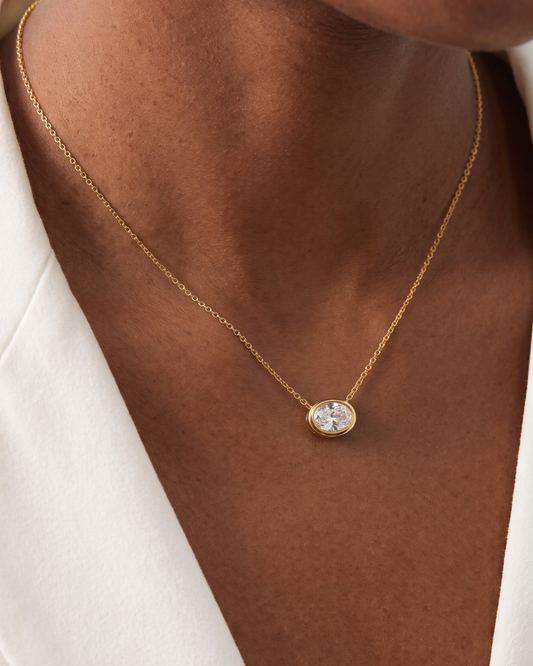 Collier VIKO Bezel avec Diamant de Laboratoire Taille Ovale en Or 14K