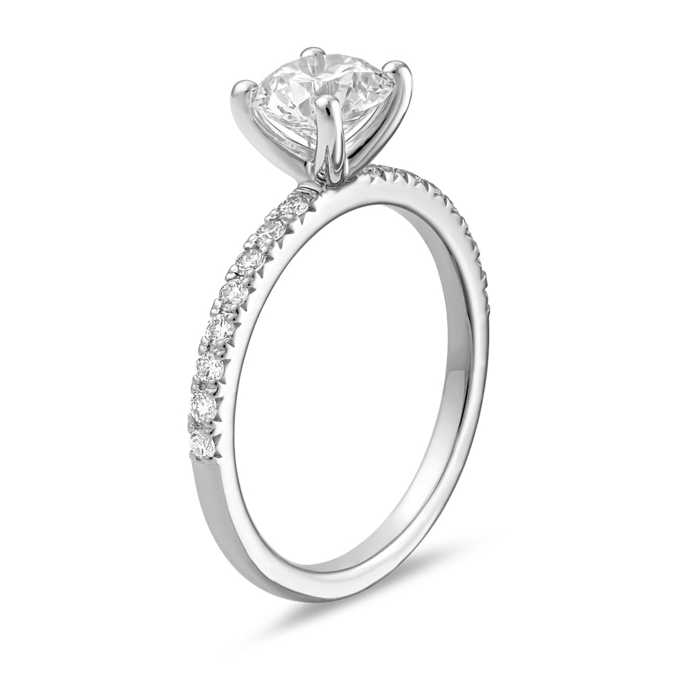 Classic Ring with 1.00 Ct Round Center Diamond and Diamond Pave