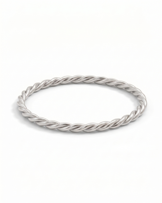 1.6 MM twisted ring in yellow, white or rose gold