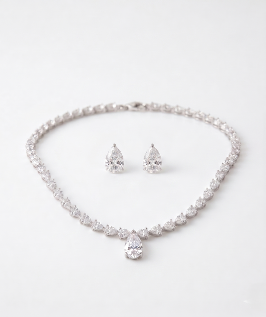 Ensemble Rivière Viko en Or 14K et Diamants de Laboratoire – Collier & Boucles d’Oreilles Poire