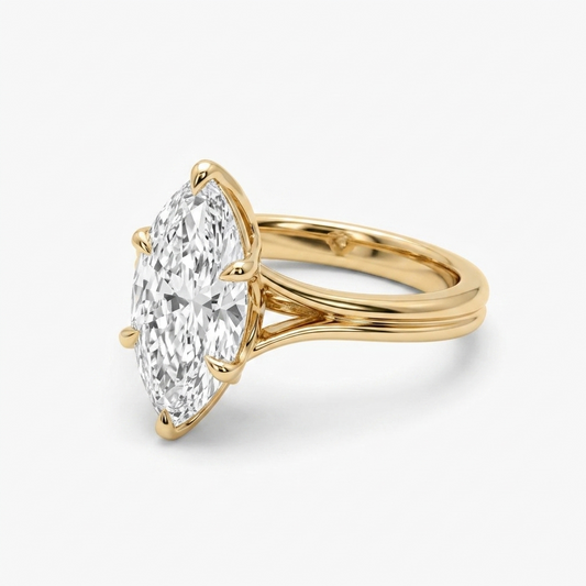 Bague de Fiançailles Signature avec Diamant Marquise 1.54 ct et Diamants Latéraux