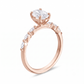 Bague avec Diamant Ovale de 1.00 Ct et Marquises
