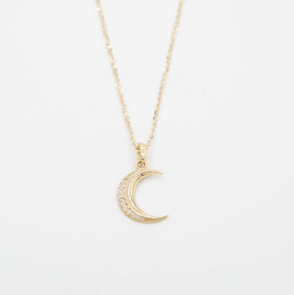 LUNA | Collier avec pendentif en forme de croissant de lune en or 10k
