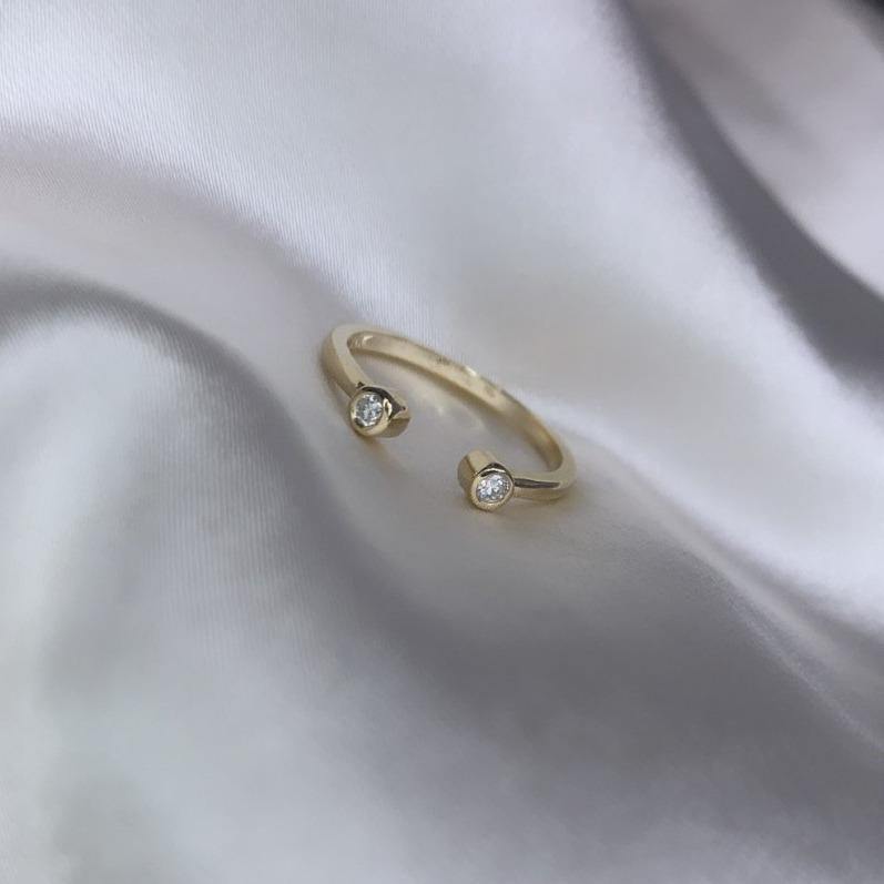 SATIN | Bague en or 14K et doubles diamants | OP