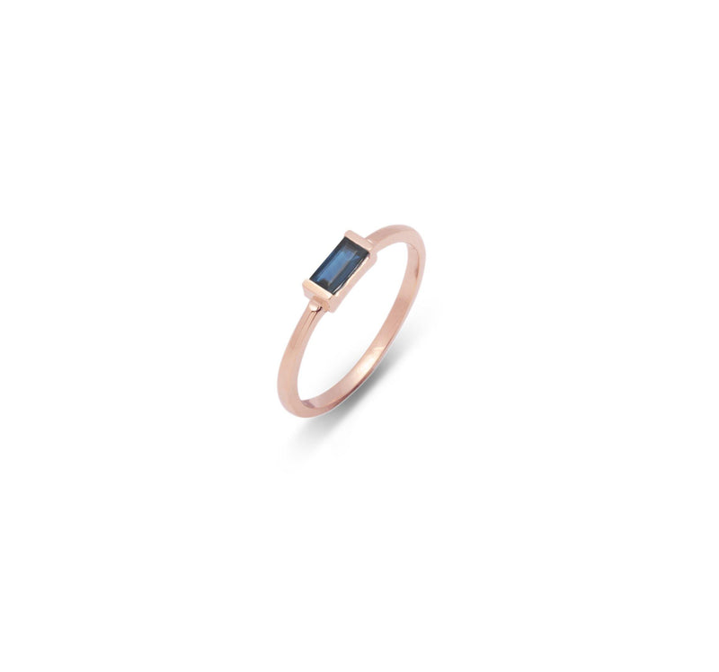 SATIN | Bague en or 14K et pierre baguette | Saphir